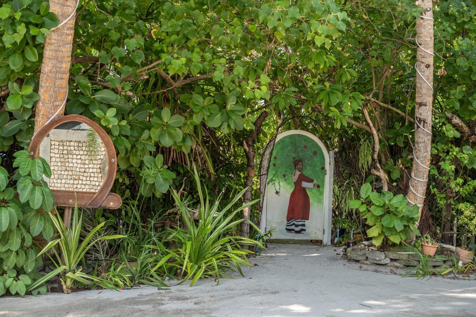 Hitha Maldives - Omadhoo Hotel Exterior photo